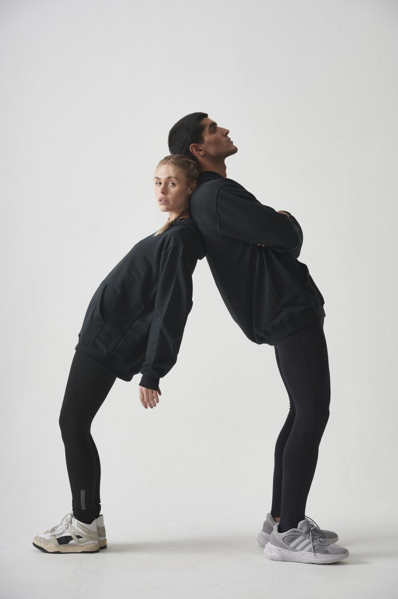 BUZO BASIC OCHO BLACK